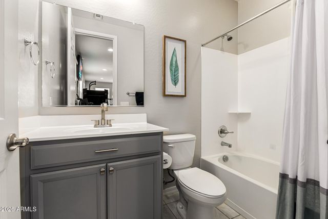 12515 W TUCKEY Lane, Glendale, AZ 85307