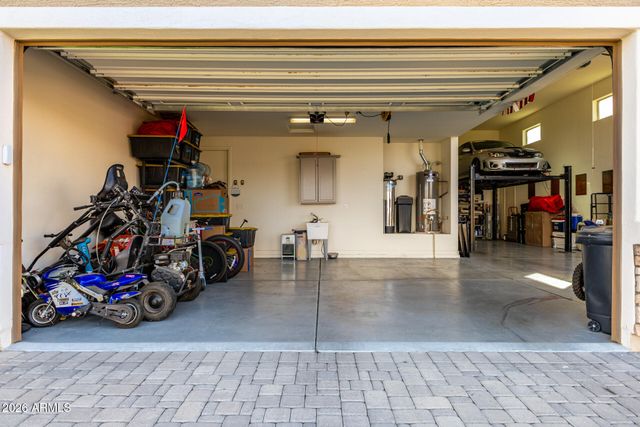 12515 W TUCKEY Lane, Glendale, AZ 85307