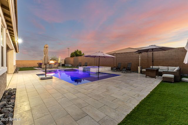 12515 W TUCKEY Lane, Glendale, AZ 85307