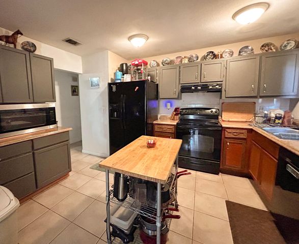 649 SW Everett Court, Port St. Lucie, Port St Lucie, FL 34953