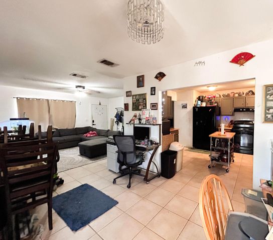 649 SW Everett Court, Port St. Lucie, Port St Lucie, FL 34953