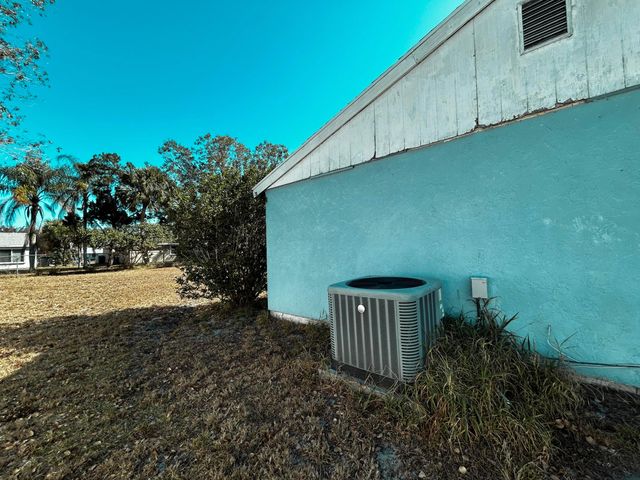 649 SW Everett Court, Port St. Lucie, Port St Lucie, FL 34953