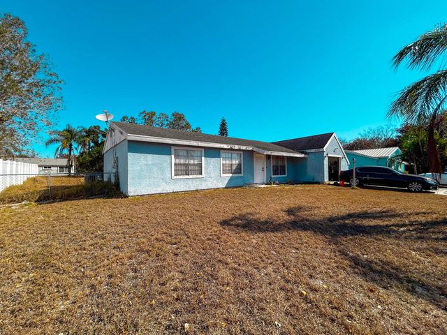 649 SW Everett Court, Port St. Lucie, Port St Lucie, FL 34953