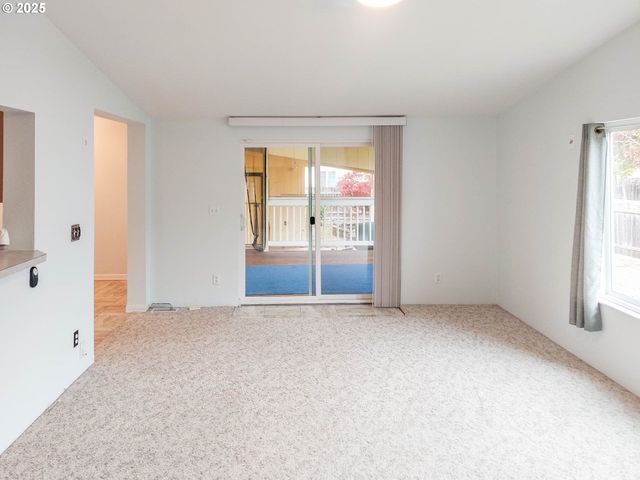 210 Nw TIMOTHY Ave, Winston, OR 97496