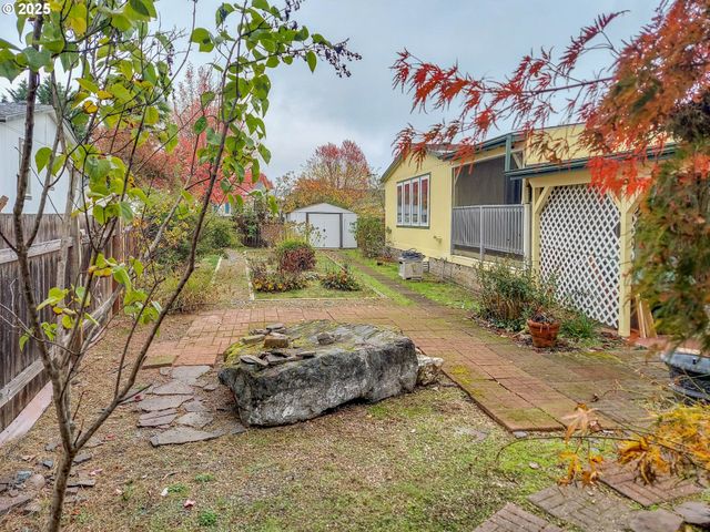 210 Nw TIMOTHY Ave, Winston, OR 97496