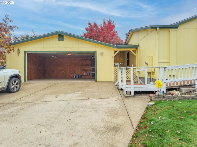 210 Nw TIMOTHY Ave, Winston, OR 97496