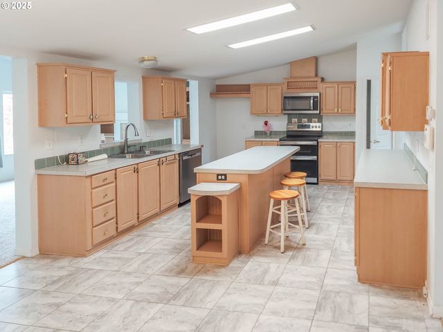 210 Nw TIMOTHY Ave, Winston, OR 97496