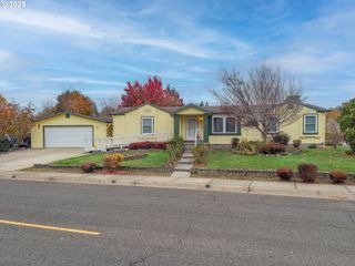 210 Nw TIMOTHY Ave, Winston, OR 97496