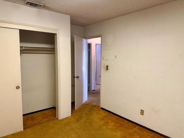 1264 Parkview St, Manteca, CA 95337