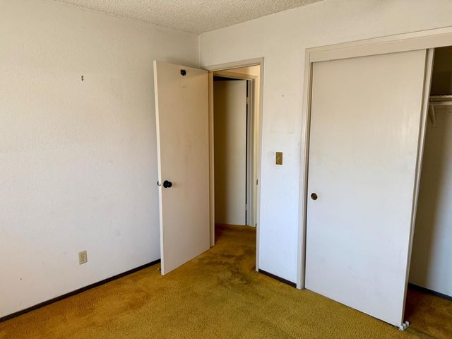 1264 Parkview St, Manteca, CA 95337