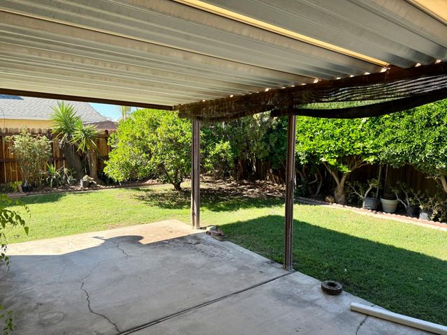 1264 Parkview St, Manteca, CA 95337