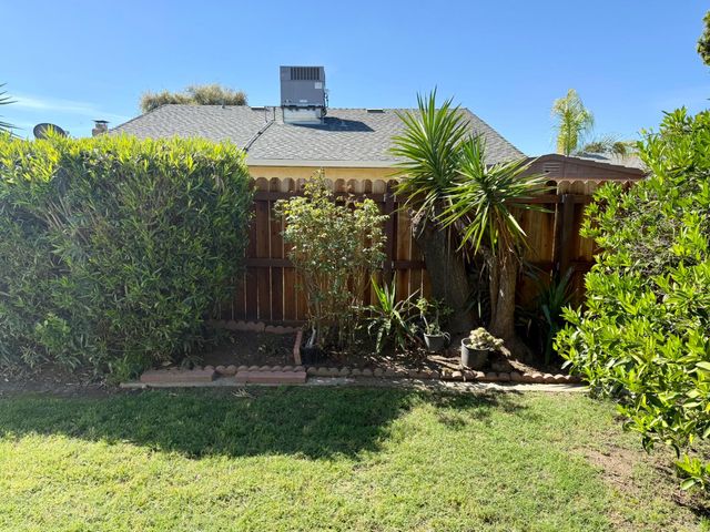 1264 Parkview St, Manteca, CA 95337