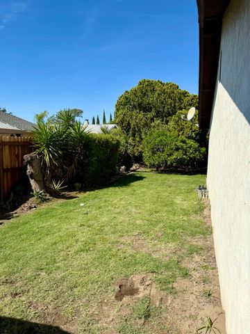 1264 Parkview St, Manteca, CA 95337