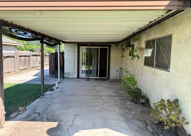 1264 Parkview St, Manteca, CA 95337