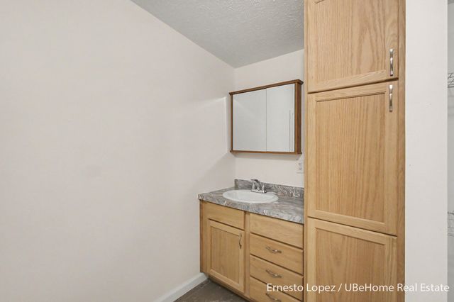 1465 64th Street, Fennville, MI 49408