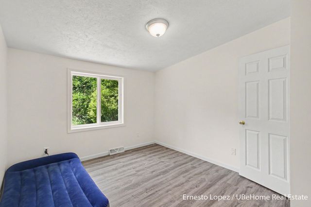 1465 64th Street, Fennville, MI 49408
