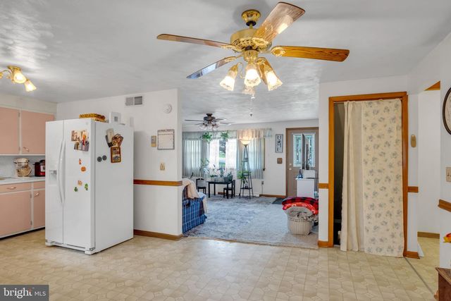 135 HEMLER DR, Hanover, PA 17331