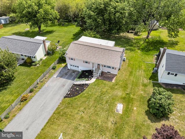 135 HEMLER DR, Hanover, PA 17331