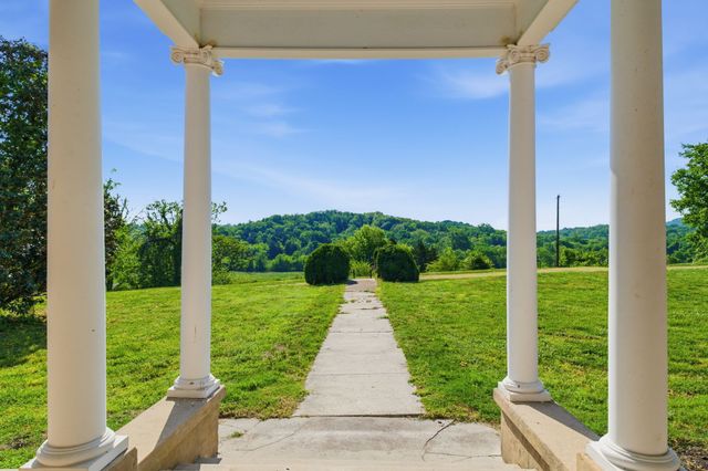 8931 Horton Hwy, College Grove, TN 37046