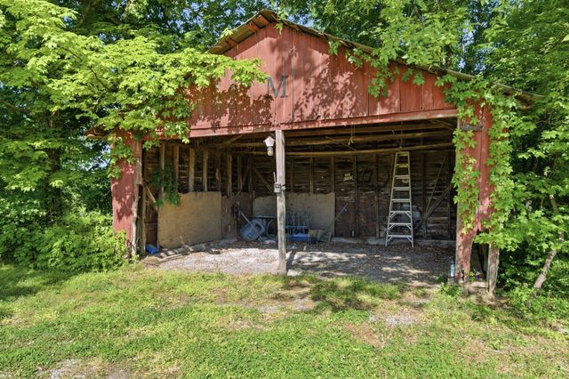 8931 Horton Hwy, College Grove, TN 37046