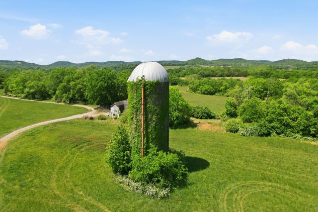 8931 Horton Hwy, College Grove, TN 37046