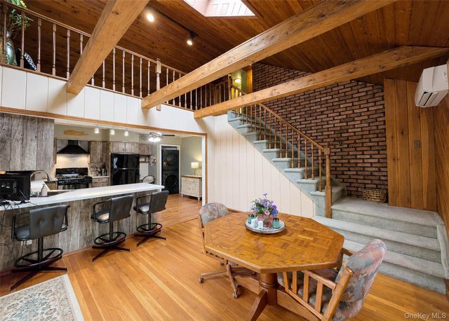 823 5th Street, West Babylon, NY 11704