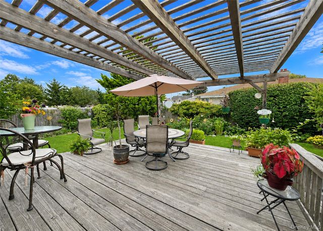 823 5th Street, West Babylon, NY 11704