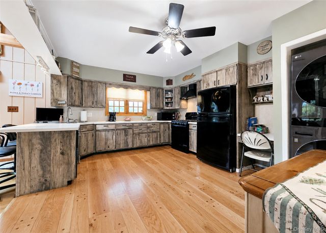 823 5th Street, West Babylon, NY 11704