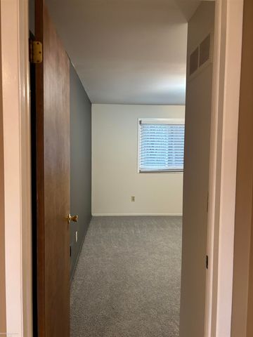 8510 Annsbury Drive, Shelby Twp, MI 48316