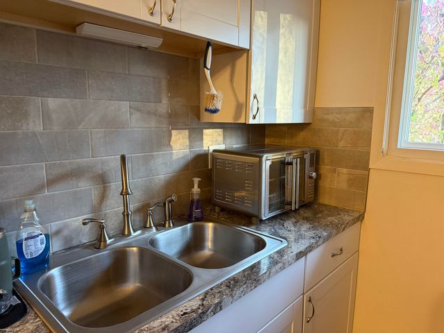 8510 Annsbury Drive, Shelby Twp, MI 48316