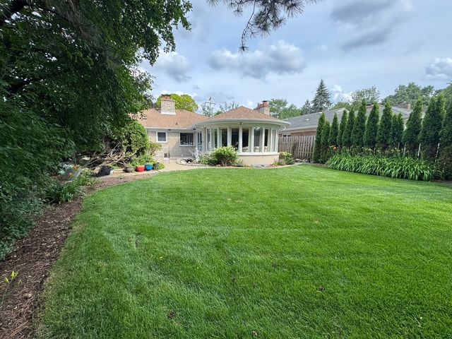 6618 N Lightfoot Avenue, Chicago, IL 60646