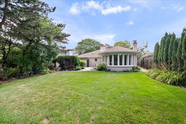 6618 N Lightfoot Avenue, Chicago, IL 60646