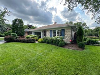 6618 N Lightfoot Avenue, Chicago, IL 60646