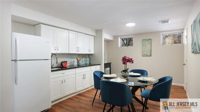 9 Nye Court, Piscataway, NJ 08854