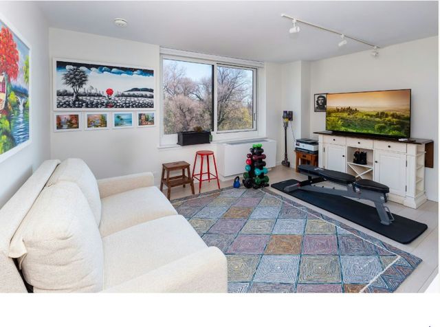 2521 Palisade Ave Apt 8C, New York City, NY 10463