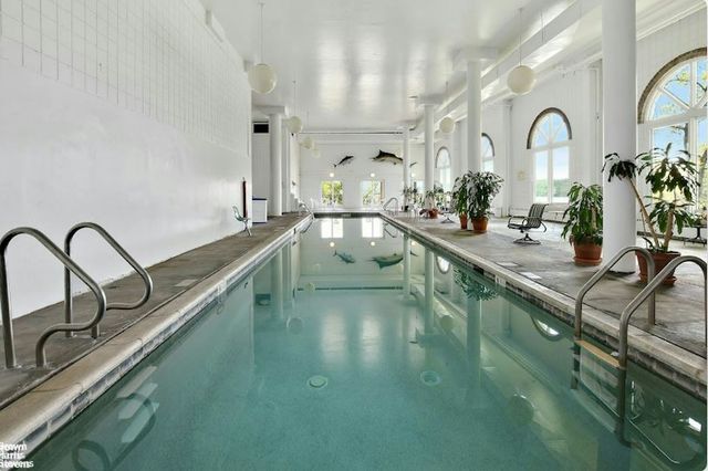 2521 Palisade Ave Apt 8C, New York City, NY 10463