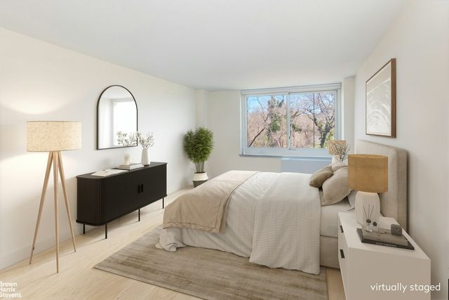 2521 Palisade Ave Apt 8C, New York City, NY 10463