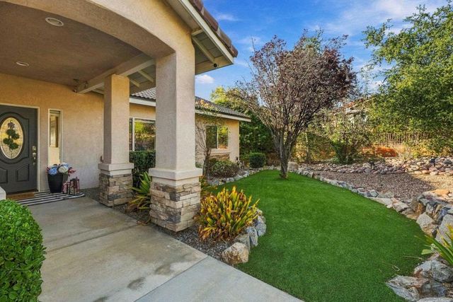 15107 La Plata Court, Ramona, CA 92065