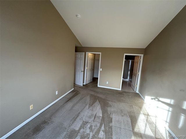 51652 Hale Lane, New Baltimore, MI 48051