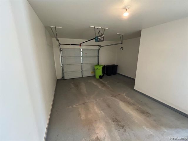 51652 Hale Lane, New Baltimore, MI 48051