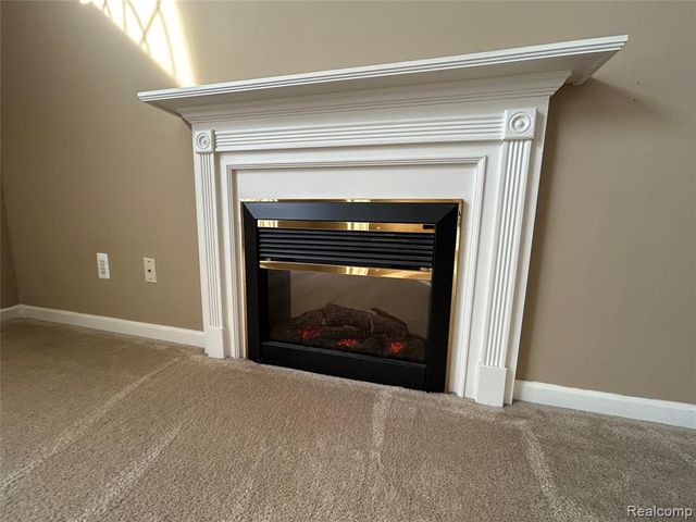 51652 Hale Lane, New Baltimore, MI 48051