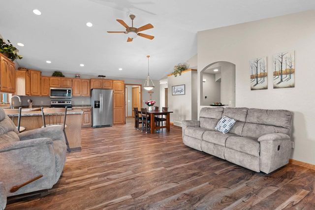 420 W ELM DRIVE, Little Chute, WI 54140