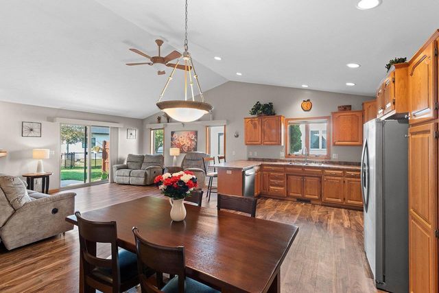 420 W ELM DRIVE, Little Chute, WI 54140
