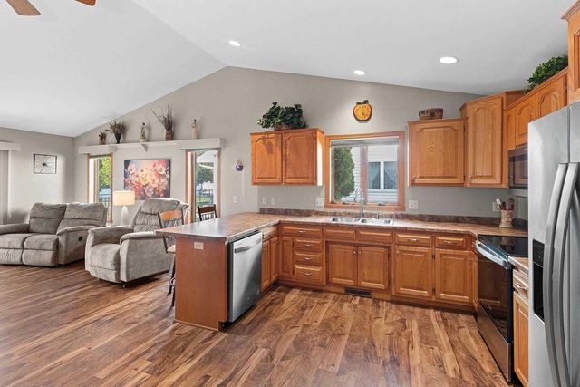 420 W ELM DRIVE, Little Chute, WI 54140