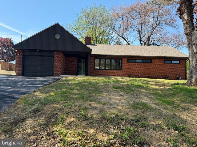 249 HILL AVE, Horsham, PA 19044