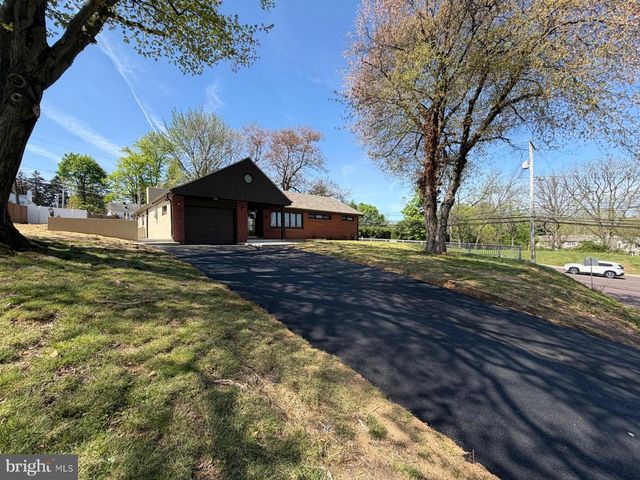 249 HILL AVE, Horsham, PA 19044