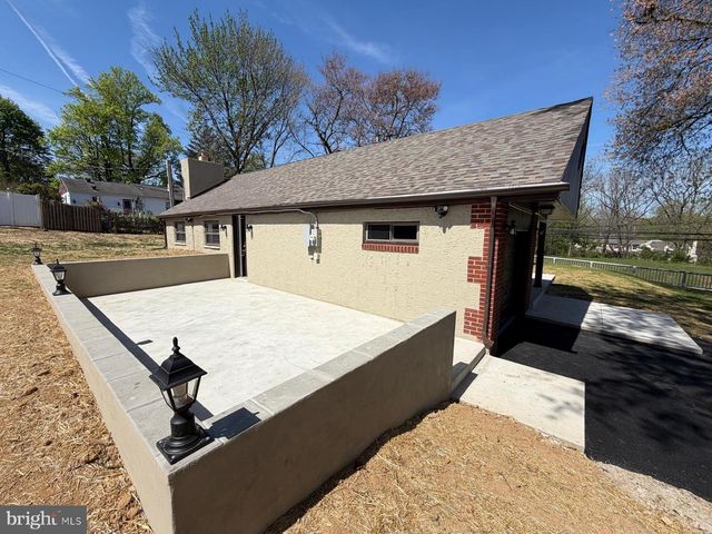 249 HILL AVE, Horsham, PA 19044
