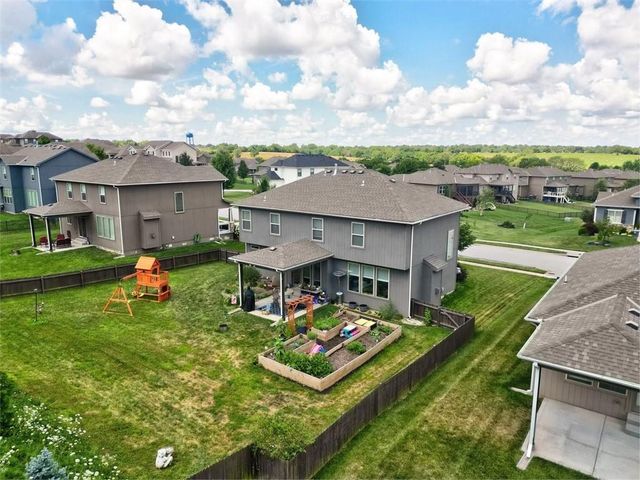 839 Creekmoor Pond Lane, Raymore, MO 64083