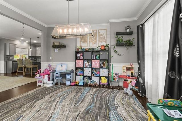 839 Creekmoor Pond Lane, Raymore, MO 64083
