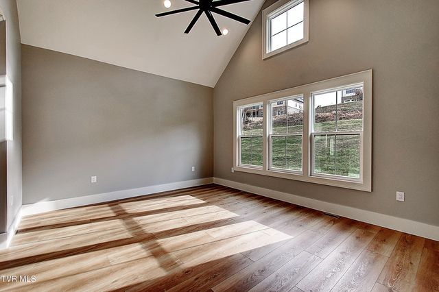 174 Boones Station Road, Johnson City, TN 37615